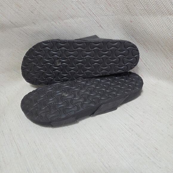 Stylus Woman's Grey Sandals with Fuzzy Foot Pads size 8 - Picture 6 of 7